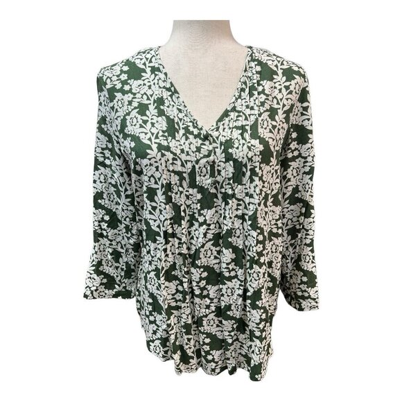 Fun2Fun Pleated Detail Blouse~Size Small~Green White Floral Top~Stitch Fix L7 08 - Picture 2 of 10